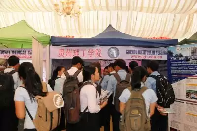 चीन में डेल्टा वैरिएंट के मामले बढ़ने के बाद स्कूलों को किया गया बंद