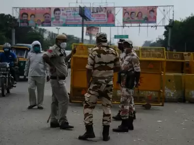 दिल्ली पुलिस ने कोरोना के नियमों का उल्लंघन करने को लेकर रामलीला आयोजकों के खिलाफ दर्ज की एफआईआर