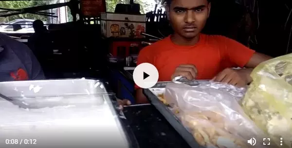 योगी सरकार पॉलीथीन बैन कराने का आदेश पर भी बाराबंकी में पालीथीन बैग में सामान बेच रहे है दुकानदार