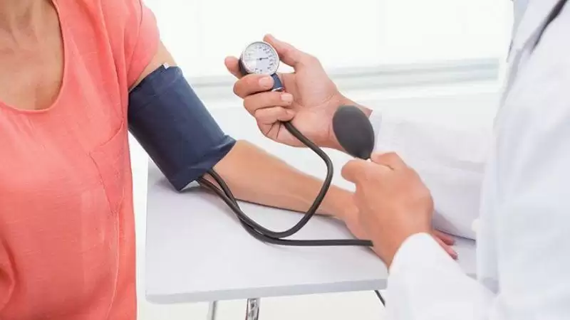 Blood Pressure को कंट्रोल में रखता है नींबू