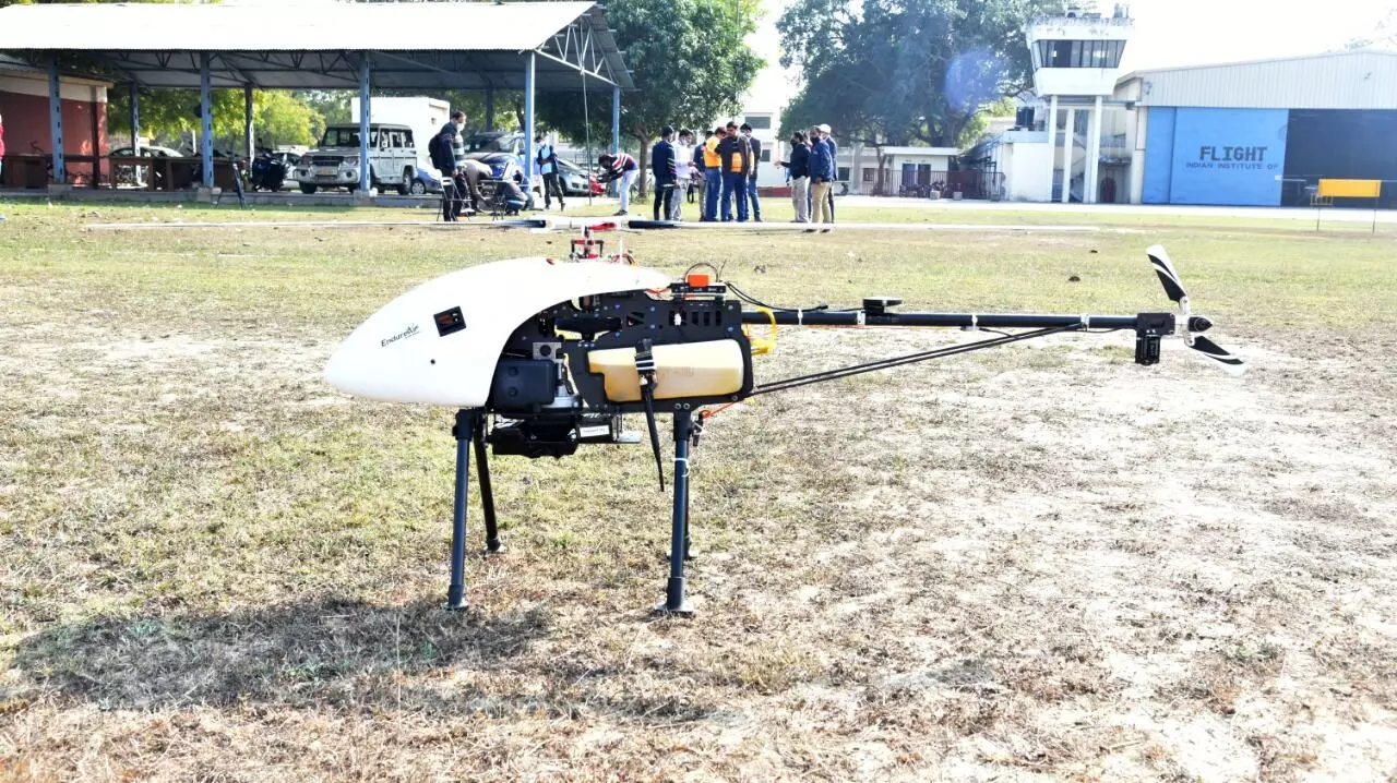 Vibhram Helicopter रफ्तार 120 किलोमीटर तकभार केवल 7 किलोग्राम