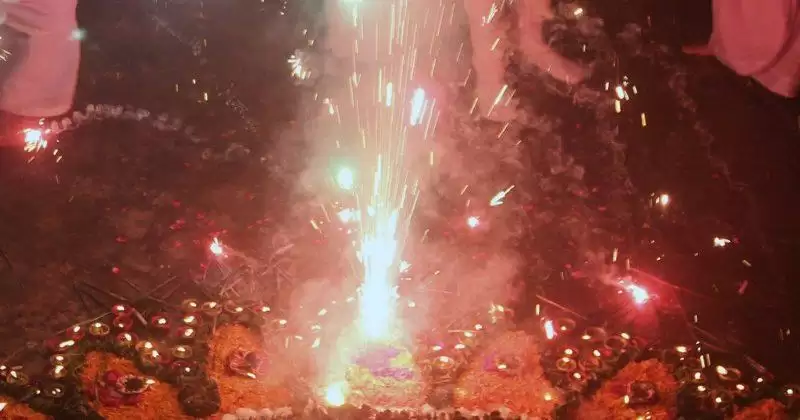 तमिलनाडु सरकार ने Dipawali 2018 में पटाखे जलाने को इतने घंटे का दिया समय