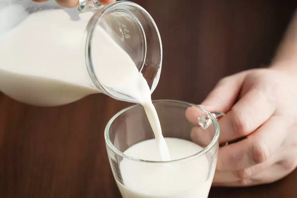 जाने कैसे करे मिलावटी Milk की पहचान