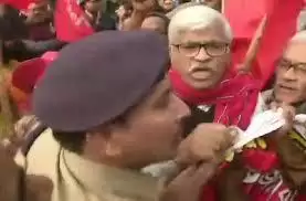 Bharat Bandh: हिरासत में लिए गए सीपीएम नेता , आज हड़ताल का दूसरा दिन