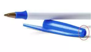 क्या आपको पता है कि बॉल पेन के ढक्कन में छेद क्यों होता है