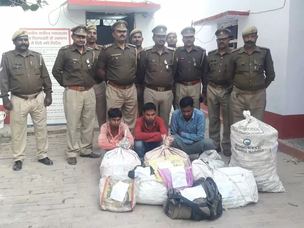 रामनगर पुलिस ने पकड़ी अवैध पटाखा फैक्ट्री तीन गिरफ्तार