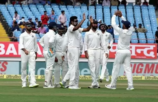 INDvWI Ravichandran Ashwin ने West Indies को दिया पहला झटका