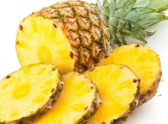 दांतों से लेकर पाचन तंत्र जैसी कई प्रॉब्लम को दूर करता है Pineapple