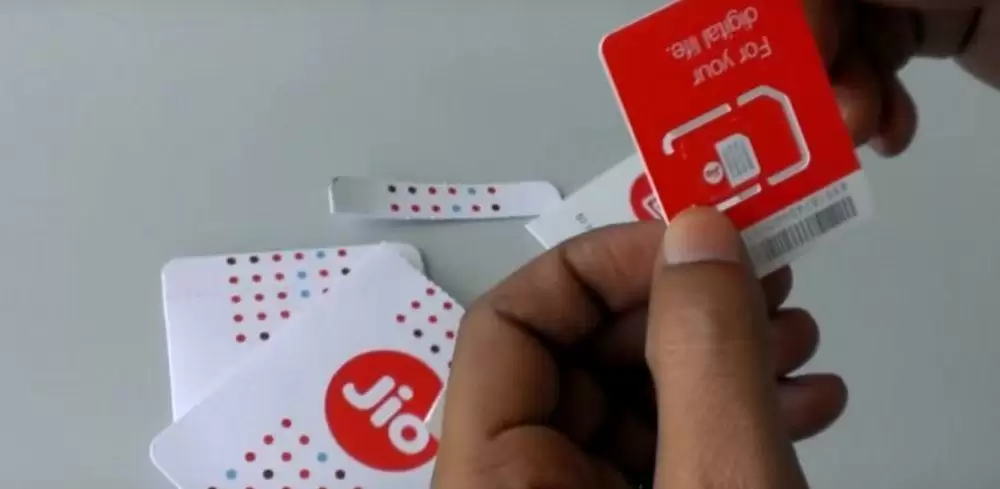 जुगत लगाइये और फ्री चलाइये जियो सिम कार्ड