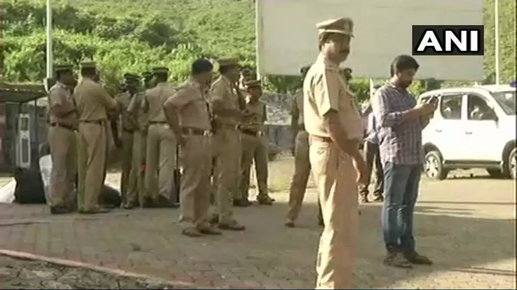 केरल : आज फिर से खुलेगा Sabarimala मंदिर का द्वार ,पुलिस की हुई तैनाती