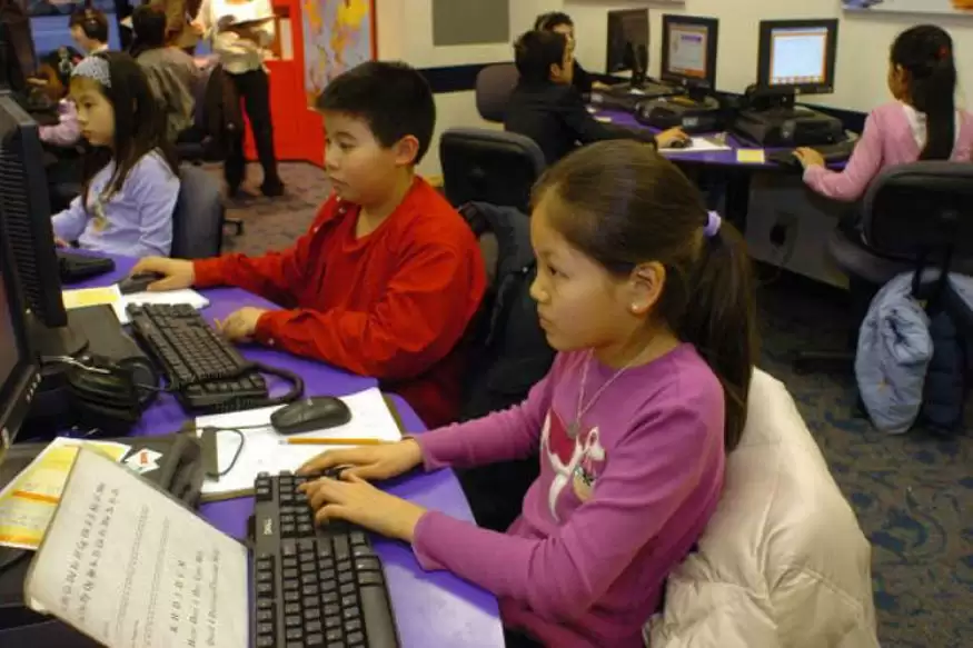 98.8 फीसदी शहरी बच्चे इंटरनेट से करते है होमवर्क