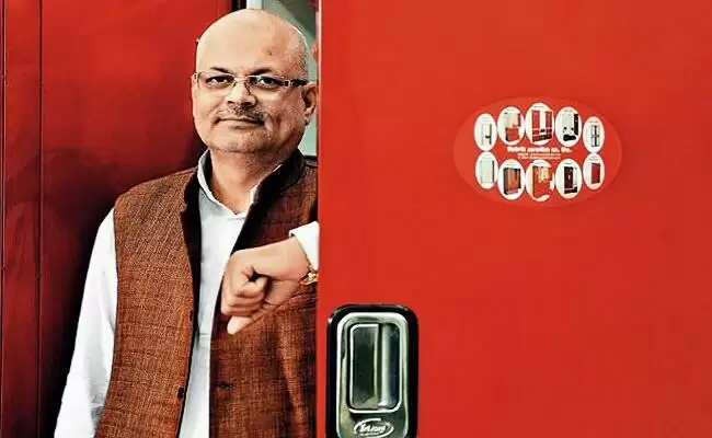 और इस तरह बन गए त्रिवेणी के वरुण तिवारी लोगों के लिए प्रेरणा