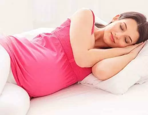 गर्भावस्था में पीठ के बल लेटना हो सकता है खतरनाक
