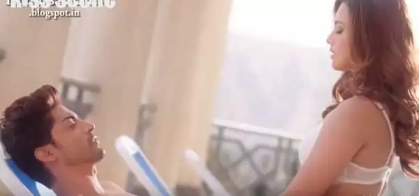 TV Actress Hina Khan ने अपनी hot Video किया वायरल