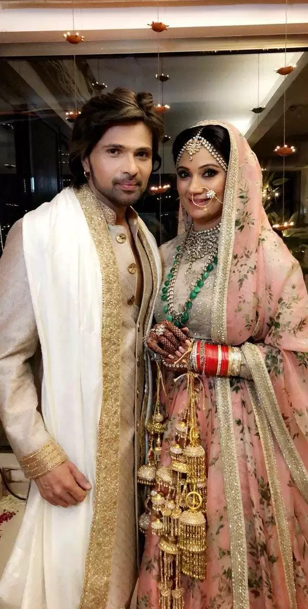 हिमेश रेशमिया ने अपनी गर्लफ्रेंड सोनिया कपूर से की शादी