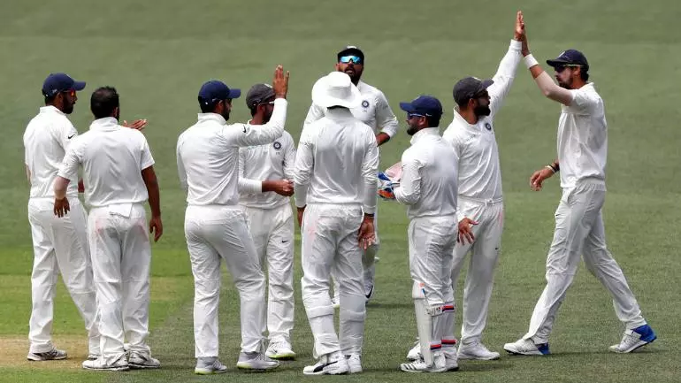 AUSvsIND Australia 243 रनों पर ऑलआउट, Team India को जीत के लिए लक्ष्य मिला 287 रन