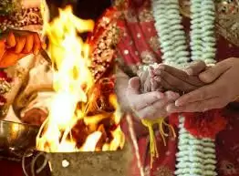 आखिर हिन्दू विवाह के दौरान अग्नि के समक्ष 7 फेरे ही क्यों लेते हैं