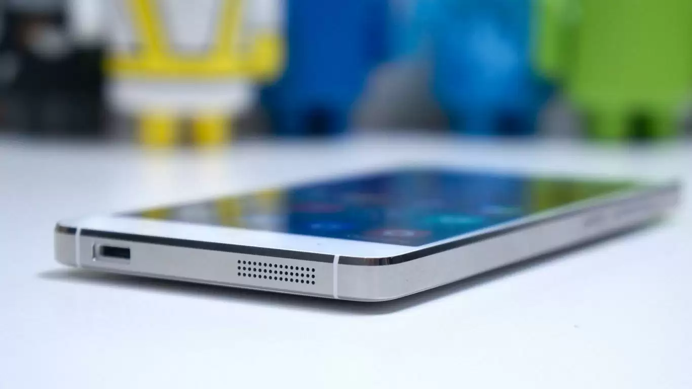 इन Smartphone पर मिल रही है जबर्दस्त छूट