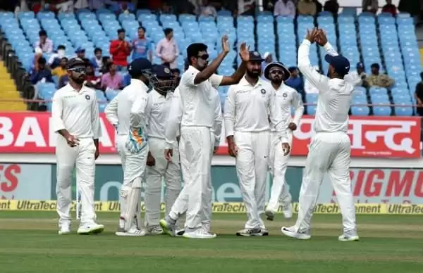 INDvWI West Indies की दूसरी पारी में India ने लिया पहला विकेट जीत के लिए अभी चाहिए 402 रन
