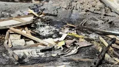 रामवृक्ष के जवाहरबाग में मिली जली हुई मंगलसूत्र और औरतों की पायल