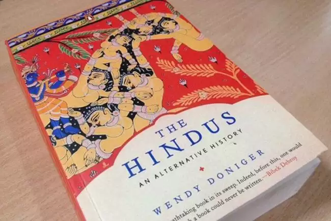 8 किताबें जिन पर भारत में लगा प्रतिबंध