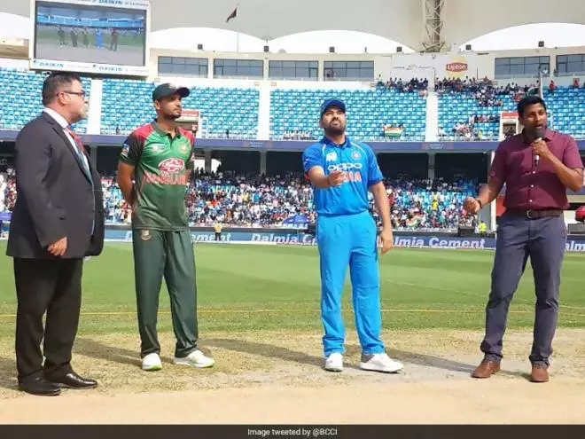 AsiaCupFinal INDvsBAN Team India ने टॉस जीत कर पहले गेंदबाजी करने का फैसला लिया