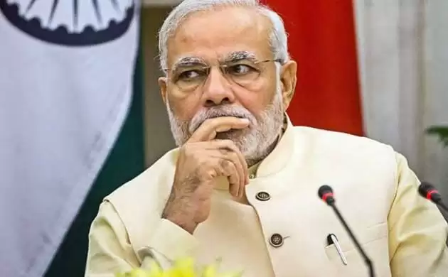 रुपये में लगातार गिरावट की वजह से PM नरेंद्र मोदी ने बुलाई बैठक