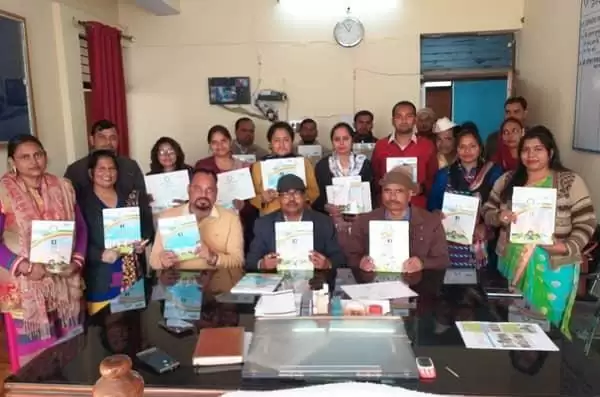 अरविंदो सोसाइटी ने 10 विद्यालय के शिक्षकों को प्रशस्ति पत्र देकर किया सम्मानित