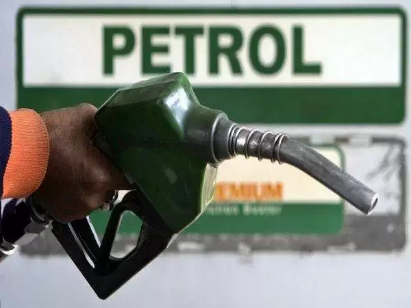 केंद्र सरकार राहत के बाद आज फिर बढे Petrol-diesel दाम