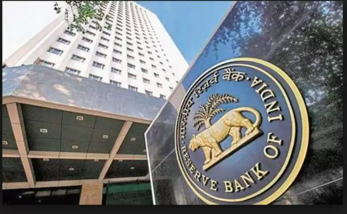 RBI ने कटे-फटे नोट बदलने के नियम में किया बड़ा बदलाव