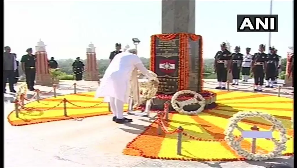 जोधपुर: प्रधानमंत्री नरेंद्र मोदी कोणार्क युद्ध स्मारक में पुष्पांजलि दी
