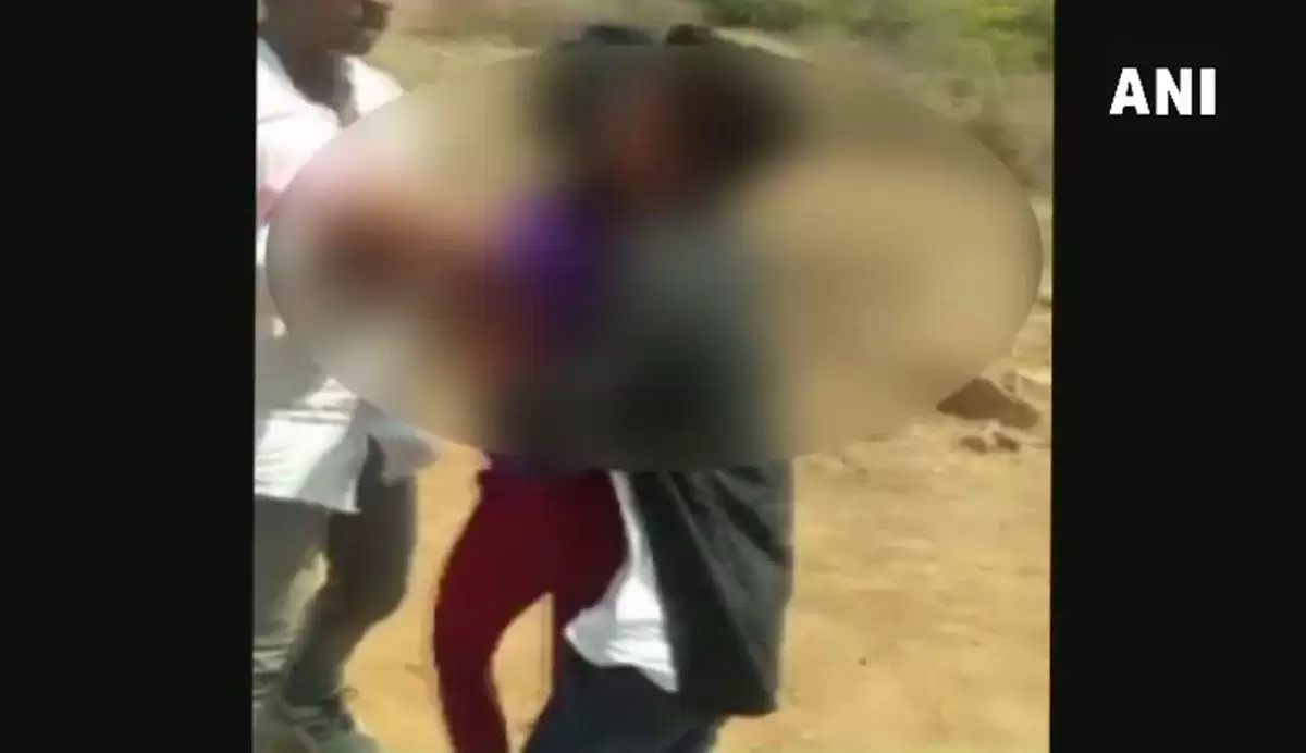 Video लड़की से छेड़छाड़ मामले में विडियो वायरल होने पर पुलिस ने 6 में दो को किया गिरफ्तार
