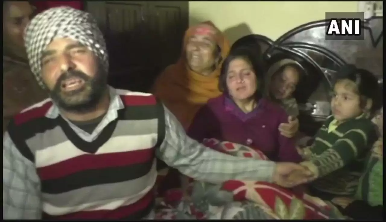 शहीद परगट सिंह का परिवार ने पाकिस्तान के खिलाफ की कड़ी कार्रवाई की मांग