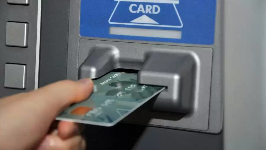 अगर आप ATM कार्ड यूजर है तो तत्काल हो जाये सावधान,वर्ना उड़ सकते है आपके अकाउंट से पैसे