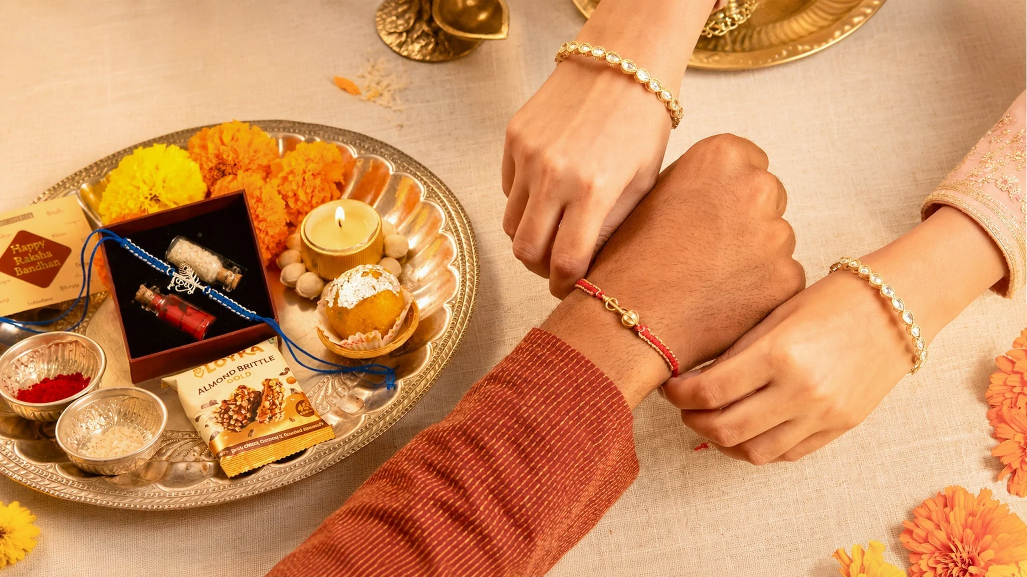 Raksha Bandhan Rules And Shubh Muhurat: रक्षाबंधन पर भूलकर भी न खरीदें ऐसी राखियां, जानें वास्तु नियम और शुभ मुहूर्त