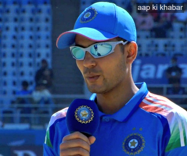 मिडिल ओवर्स में विकेट न मिलना बना सबसे बड़ा कारण  मैच के बाद कप्तान शुभमन गिल ने स्वीकार किया कि बीच के ओवरों में विकेट नहीं निकाल पाना टीम इंडिया के लिए सबसे बड़ा नुकसान साबित हुआ। उन्होंने कहा, &ldquo;अगर मिडिल ओवर्स में विकेट नहीं मिलते हैं, तो रन रोकना बेहद मुश्किल हो जाता है, भले ही हम स्कोर में 15&ndash;20 रन और जोड़ लेते।&rdquo;  गिल ने आगे बताया कि मिडिल ओवर्स के दौरान पांच फील्डर सर्कल के अंदर होने के बावजूद भारतीय गेंदबाज विकेट नहीं निकाल सके। उन्होंने कहा, &ldquo;अगर इन ओवरों में विकेट नहीं मिलते, तो सेट बल्लेबाज को रोकना नामुमकिन हो जाता है।&rdquo;  फील्डिंग की चूक ने बढ़ाई मुश्किलें  कप्तान ने माना कि इस तरह की पिचों पर जैसे ही कोई साझेदारी जमती है, सेट बल्लेबाज के लिए बड़ी पारी खेलना आसान हो जाता है, जबकि नए बल्लेबाज के लिए शुरुआत से ही खुलकर रन बनाना कठिन होता है।  शुभमन गिल ने यह भी स्वीकार किया कि पारी के शुरुआती 10&ndash;15 ओवरों में गेंद में हल्की हरकत थी, लेकिन टीम उस दौरान अपेक्षित आक्रामकता नहीं दिखा सकी। &ldquo;हम शुरुआत में ज्यादा हिम्मत के साथ गेंदबाजी कर सकते थे, लेकिन ऐसा नहीं हो पाया,&rdquo; गिल ने कहा।  इसके अलावा कप्तान ने फील्डिंग में हुई गलतियों को भी हार की बड़ी वजह बताया। उन्होंने स्वीकार किया कि पिछले मुकाबले की तरह इस मैच में भी कुछ अहम कैच छोड़े गए, जिससे न्यूजीलैंड को मैच में वापसी का मौका मिल गया।  आगे सुधार की जरूरत  कप्तान शुभमन गिल के बयान से साफ है कि टीम इंडिया को आने वाले मुकाबलों में मिडिल ओवर्स की गेंदबाजी, विकेट लेने की रणनीति और फील्डिंग पर खास ध्यान देना होगा, ताकि 2027 वनडे वर्ल्ड कप की तैयारियों को मजबूत किया जा सके।