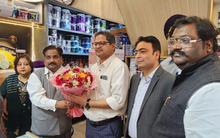 Asian Paints opens 1 ColorIdeas and 2 ColorCube stores in Lucknow