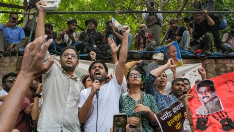 सोशल मीडिया का भ्रम बनाम जमीनी हकीकत: जंतर-मंतर पर विपक्ष के प्रदर्शन के 'फ्लॉप शो' के बहाने आभासी दुनिया का विश्लेषण