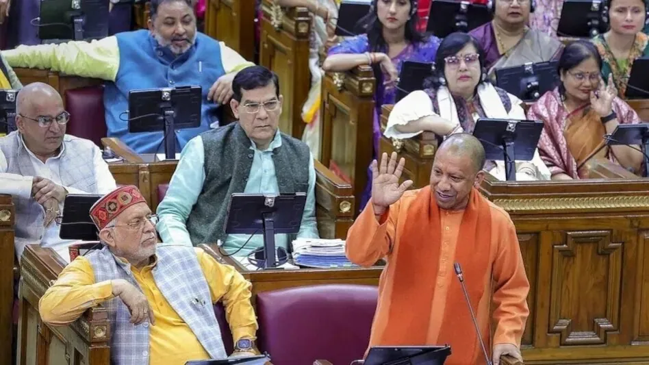 उत्तर प्रदेश : बजट सत्र में हंगामा, लोकतांत्रिक मर्यादा पर उठे गंभीर सवाल