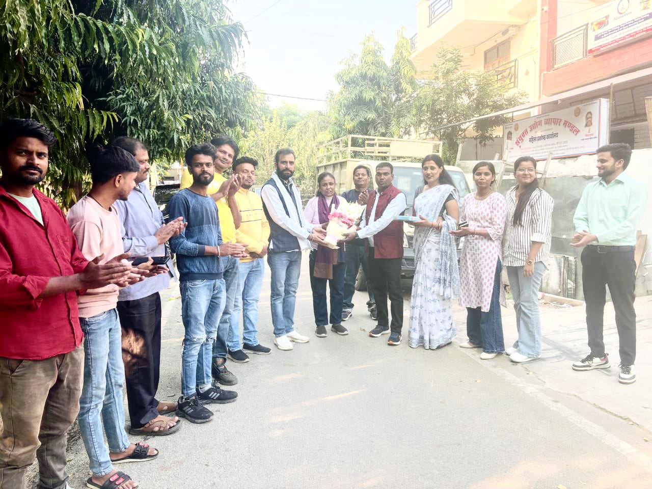 संयुक्त उद्योग व्यापार मंडल के व्यापारियों ने जीत की खुशी मनाई