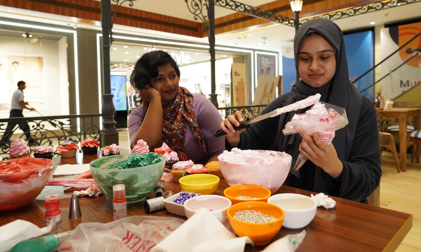 Doctors day by cup cake decoration