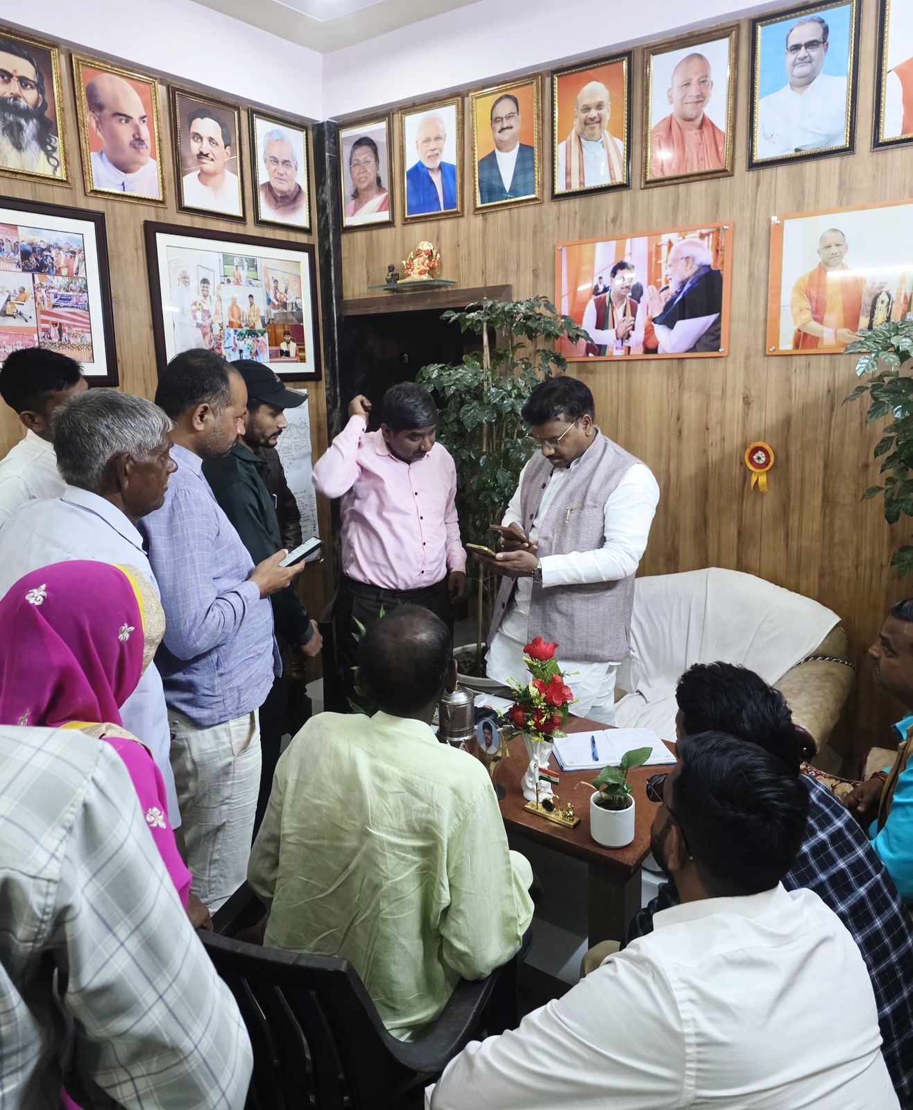 जनता की सेवा हमारा परम कर्तव्य: Chandrabhan Paswan