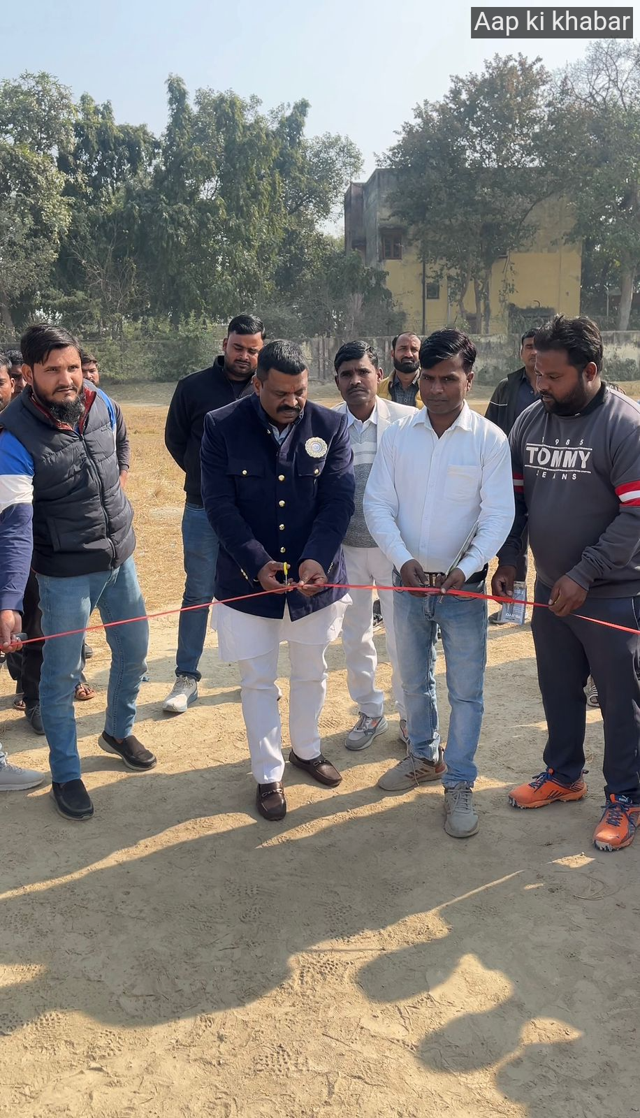 Former Congress candidate Surendra Kumar inaugurated the cricket tournament.