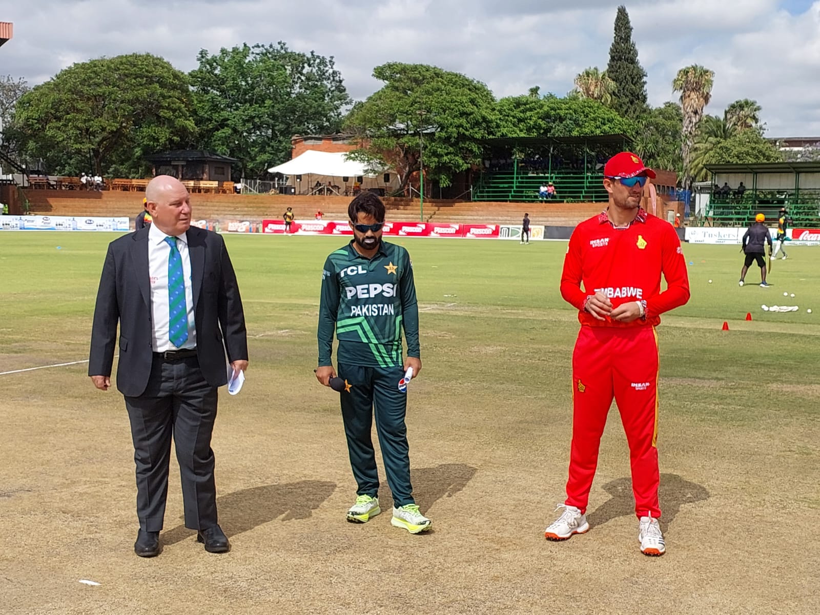 Zimbabwe vs Pakistan, 3rd ODI :&nbsp;&nbsp;ज़िम्बाब्वें और पाकिस्तान मे से टॉस कौन जीता&nbsp;