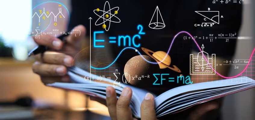 1. वास्तविक समर्पित सेवाभावी ये वे लोग हैं जो 'चैरिटी बिगिंस एट होम' (दान की शुरुआत घर से होती है) के मंत्र को सार्थक करते हैं। ये अपनी जेब से पैसा खर्च करते हैं और मानवता की सेवा को ही अपना धर्म मानते हैं। इनके लिए समाज सेवा कोई दिखावा नहीं, बल्कि एक आंतरिक जिम्मेदारी है।  2. 'नेटवर्किंग' वाले समाजसेवी इस श्रेणी के प्राणी समाज सेवा को अपनी जीवनचर्या का हिस्सा तो बनाते हैं, लेकिन अपनी जेब से एक पैसा भी खर्च नहीं करते। ये अपने मित्रों, परिचितों और संपर्कों का इस्तेमाल कर चंदा इकट्ठा करते हैं और उसी से सामाजिक कार्यों को अंजाम देते हैं। इनके घर के खर्चे इनके खुद के उपार्जित धन से चलते हैं, लेकिन समाज सेवा दूसरों के भरोसे होती है।  3. 'प्रोफेशनल' चंदा एक्सपर्ट ये वे लोग हैं जो चंदा उगाही में 'परास्नातक' यानी मास्टर होते हैं। इनके लिए हर दिन एक नया आयोजन और हर आयोजन चंदा उगाही का एक नया अवसर होता है। इनका हिसाब-किताब बेहद 'पारदर्शी' नजर आता है, लेकिन असल खेल बिलों के भीतर छिपा होता है।  चंदा उगाहने के लिए इस्तेमाल हुए वाहन का किराया, टीम का नाश्ता और अन्य खर्च भी आयोजन के बजट में ही जुड़ते हैं।  इनका मुनाफा अक्सर आयोजन के लिए खरीदी गई वस्तुओं के बढ़ा-चढ़ाकर पेश किए गए बिलों में समाहित रहता है।  चंदा उगाही: एक परमानेंट व्यवसाय आजकल समाज में ऐसे 'विशेषज्ञ' मौजूद हैं जिन्होंने चंदा उगाही को एक स्थायी व्यवसाय बना लिया है। आपको बस एक कार्यक्रम की घोषणा करनी है, बाकी का जिम्मा इनका। ये तुरंत दानदाताओं की सूची तैयार करते हैं और रसीद कट्टा लेकर निकल पड़ते हैं।  इनकी रणनीति भी बड़ी दिलचस्प होती है&mdash;निमंत्रण पत्र पर प्रभावशाली अतिथियों के नाम छपवाकर उन्हीं के रसूख का इस्तेमाल चंदा वसूलने में करते हैं। नतीजा यह होता है कि 'हींग लगे न फिटकरी, और रंग भी चोखा आ जाए'।