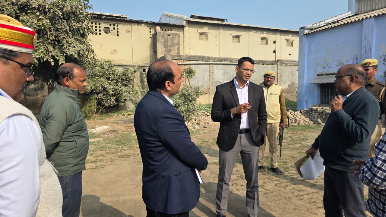 To ensure the proper collection of stamp duty, the District Magistrate conducted an on-site inspection.