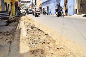 पहले सड़क बनेगी, फिर पाइपलाइन के लिए खुदेगी