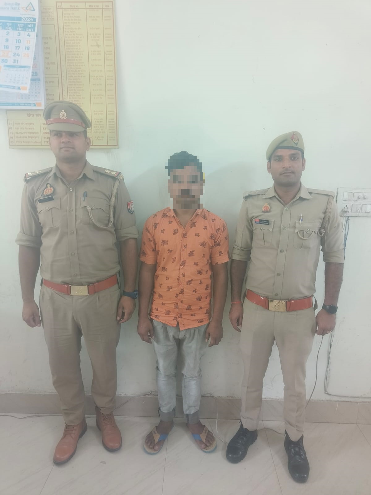 01 vicious vehicle thief arrested by Vibhutikhand police station, from whose possession 01 stolen motorcycle was recovered.