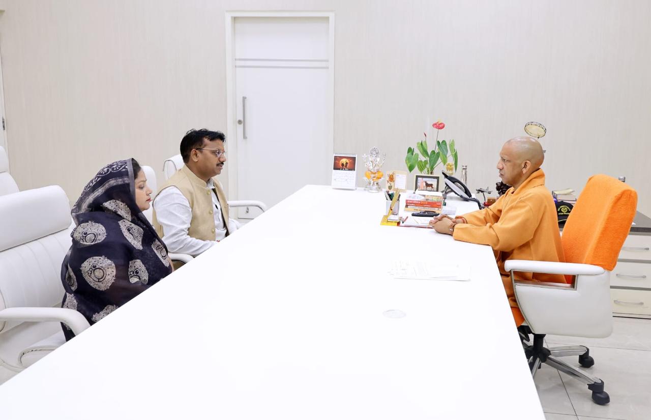 मिल्कीपुर विधायक चन्द्रभानु पासवान ने मुख्यमंत्री Yogi Adityanath से की शिष्टाचार भेंट