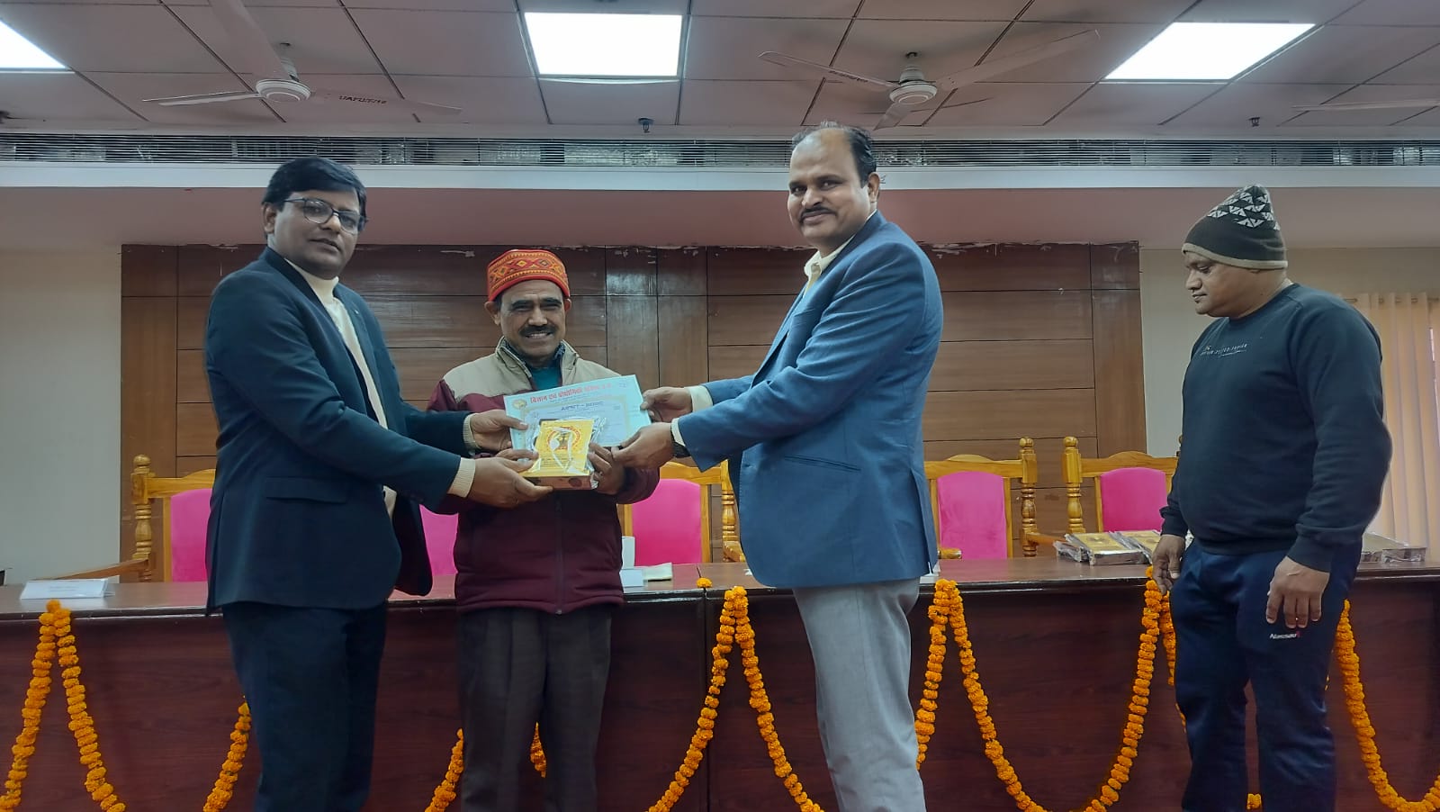 Students from Bakshi Ka Talab Inter College showcased their innovations at the divisional science exhibition.